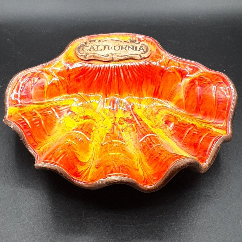 Vintage Treasure Craft California Shell Dish Ashtray Smug Pottery Drip Glaze
